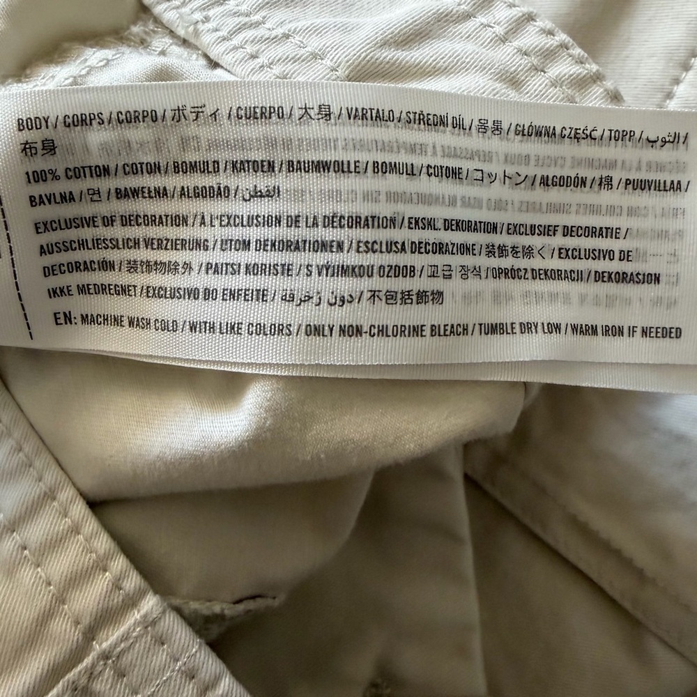 Abercrombie & Fitch Women’s Curve Love Relaxed Cargo Cream Pants, Size 28 Long - Picture 7 of 8